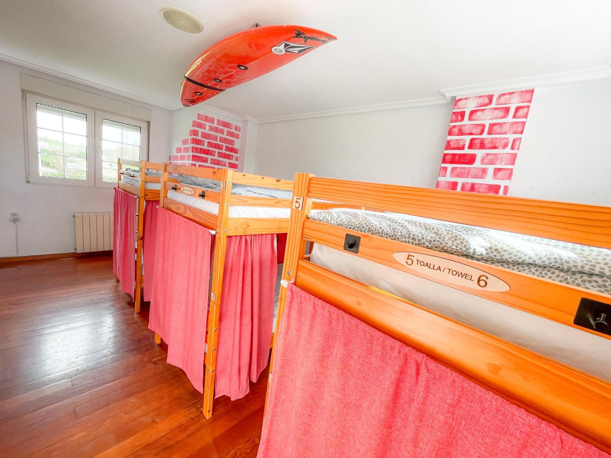 Gijon Surf Hostel Номер фото